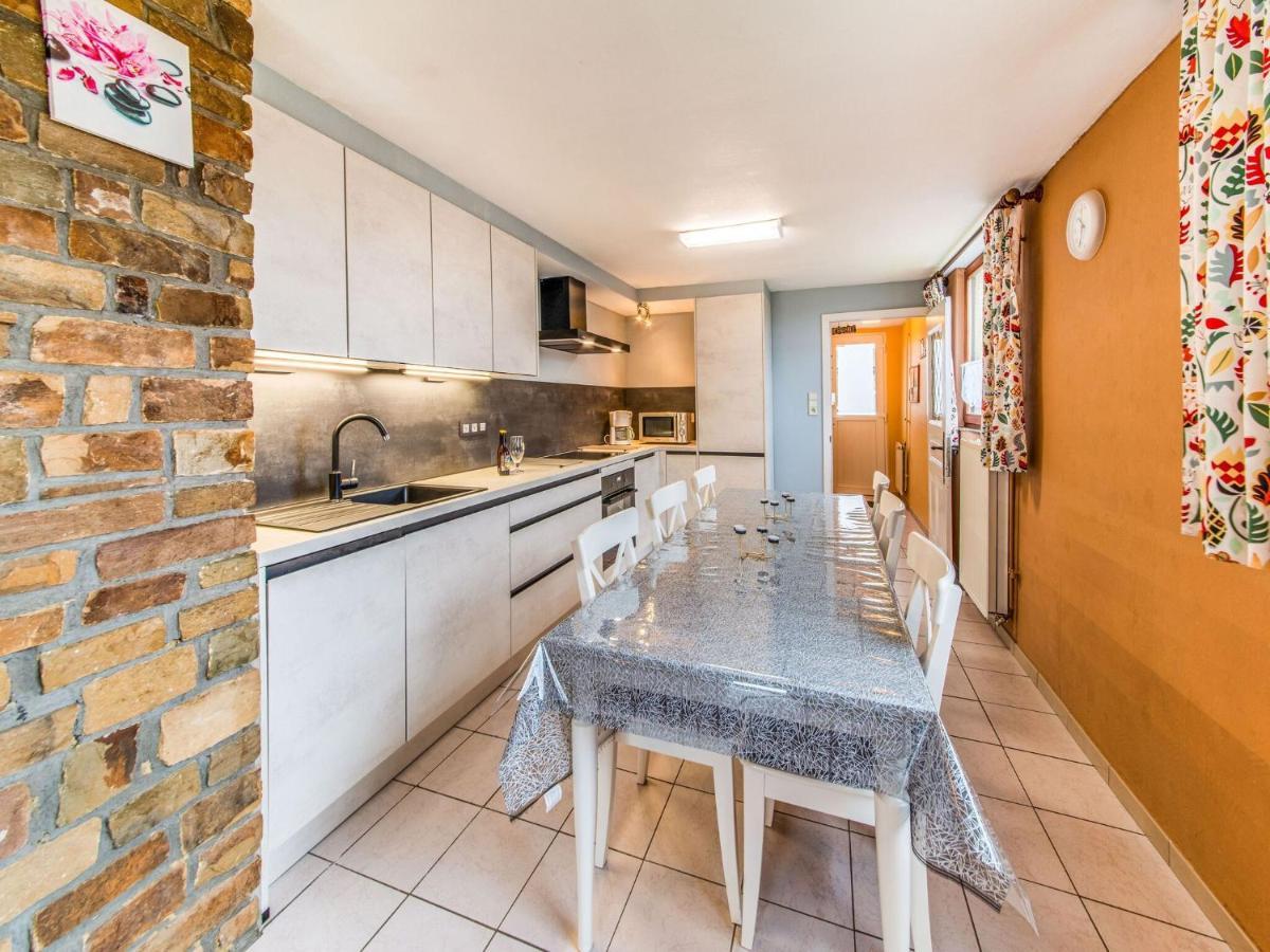 Modern Holiday Home In Lavacherie Sainte-Ode Экстерьер фото